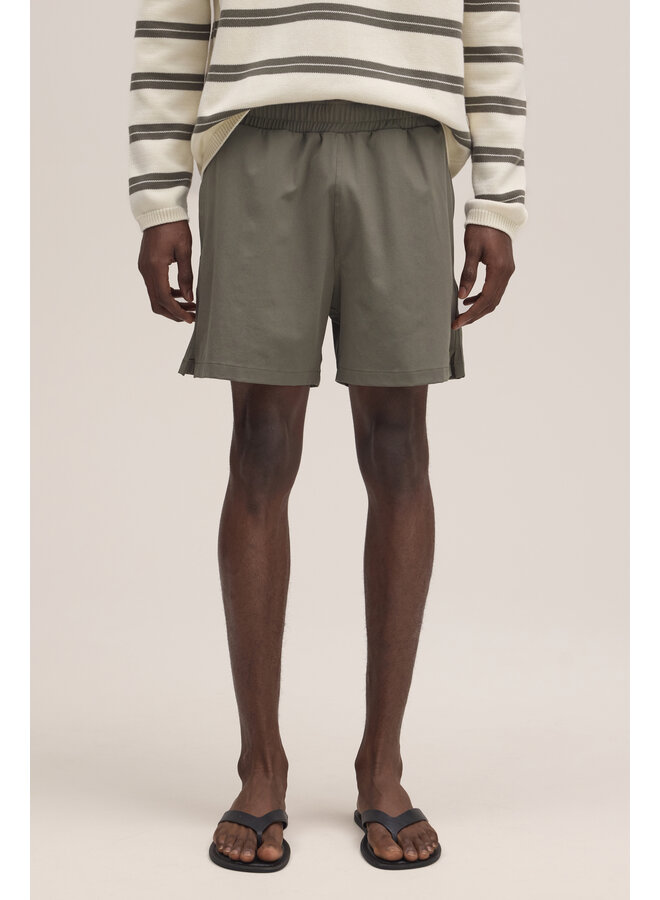 Holiday Shorts 10039 - Capers