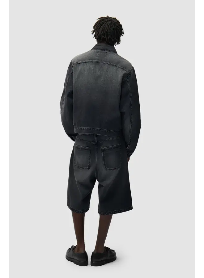 Round pocket Denim Short - Fade Black