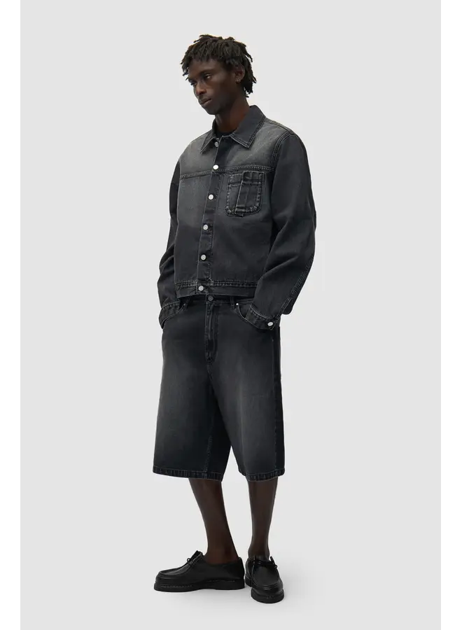 Round pocket Denim Short - Fade Black