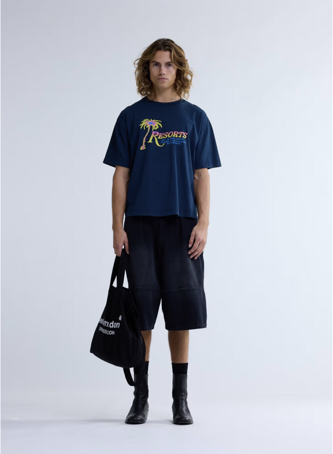 Resorts Tee - Navy Blazer