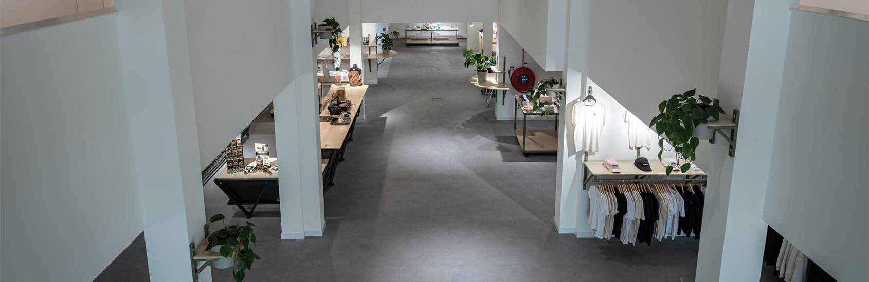 Welcome to the <br> STRAAT Webshop.