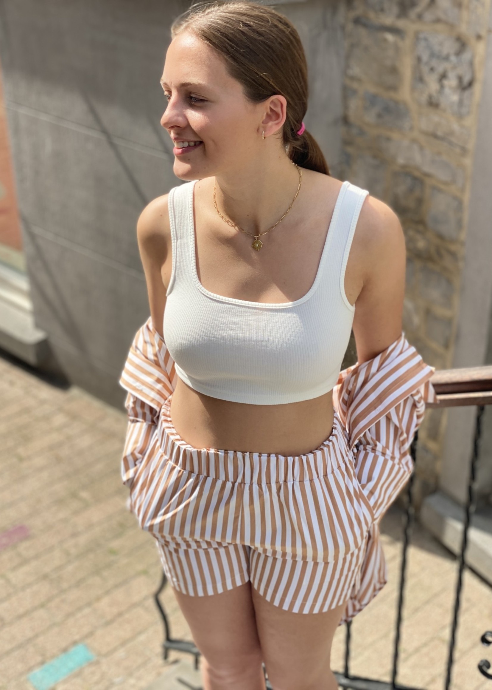 SHORT LUCKY