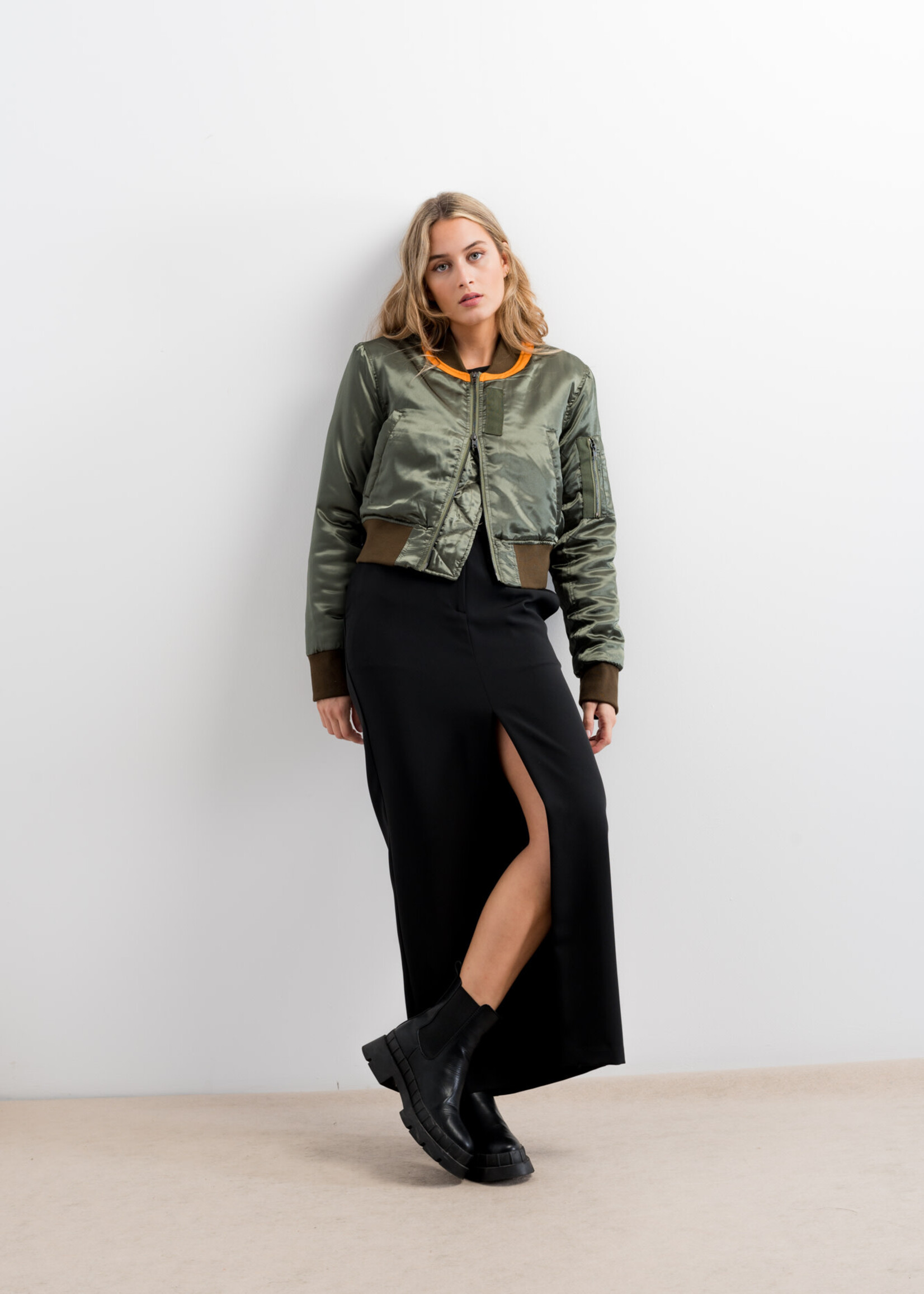 Bombers Punto Kaki