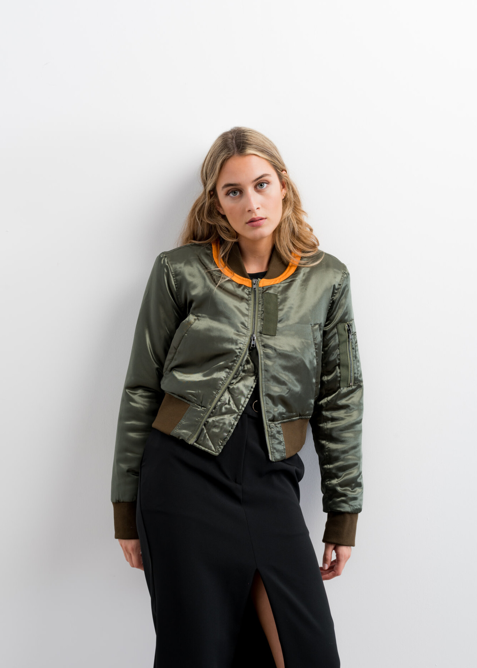 Bombers Punto Kaki