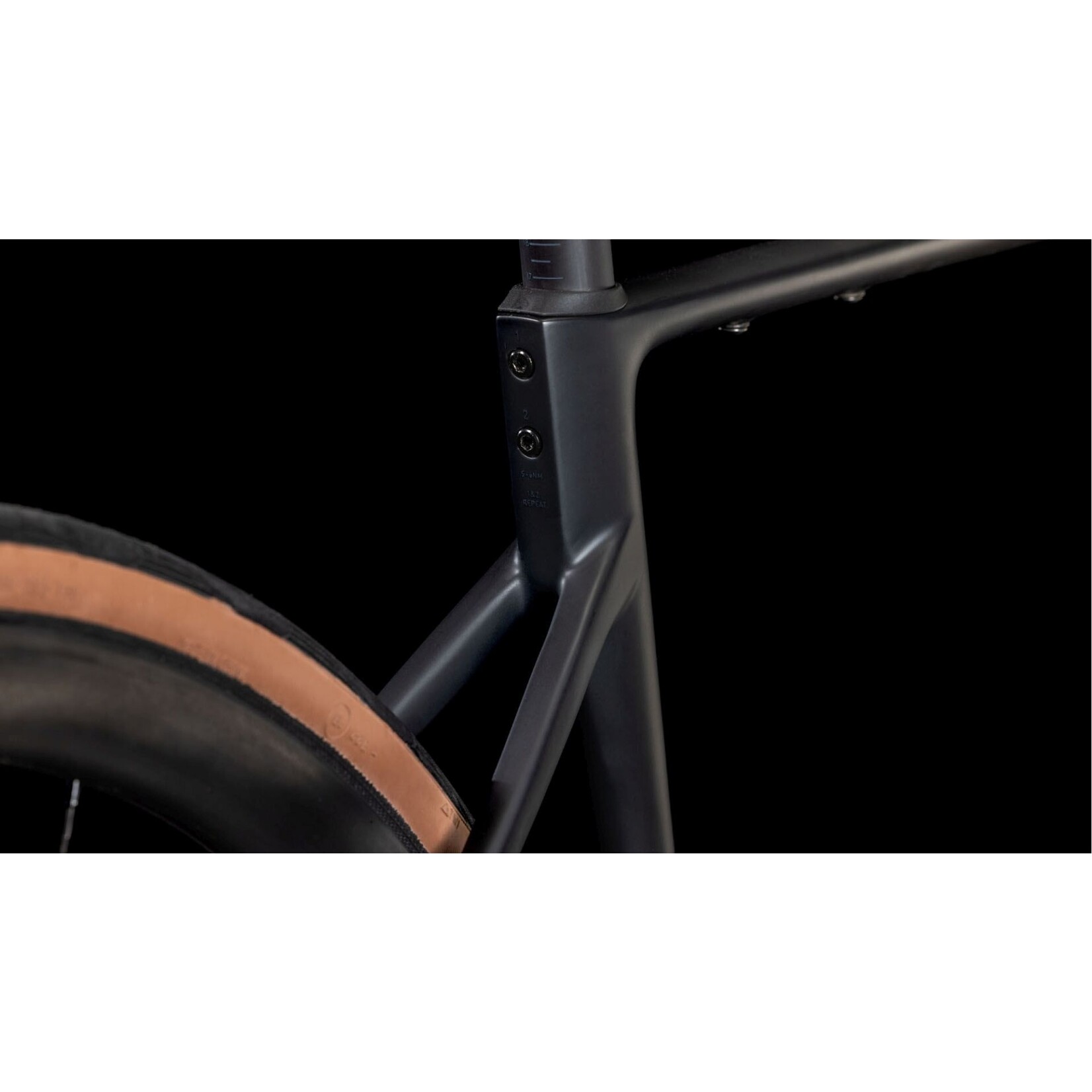 CUBE CUBE ATTAIN C:62 SLT CARBON/RAINBOW 53CM