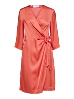 Selected Femme SLFFRANZISKA 3/4 SHORT SATIN WRAP DRESS EMBERGLOW