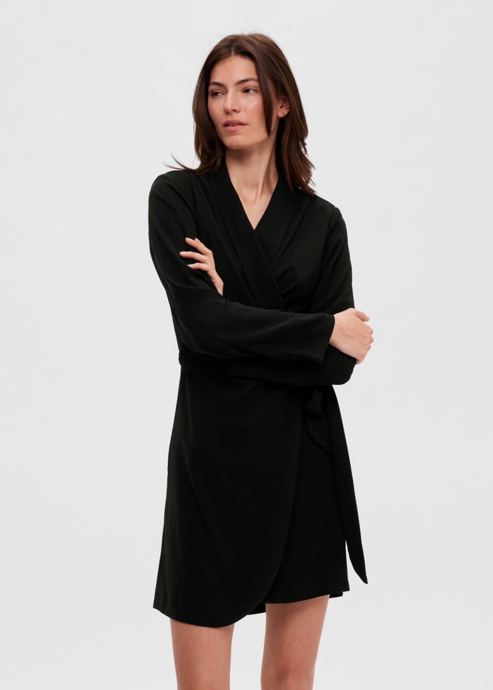 Selected Femme SLFPATRICIA LS SHORT WRAP DRESS BLACK