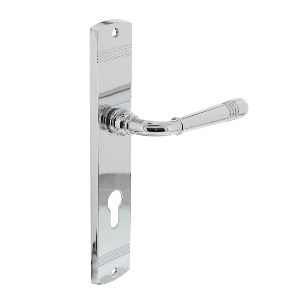 Intersteel Deurklink Helena op schild cilindergat 72mm chroom