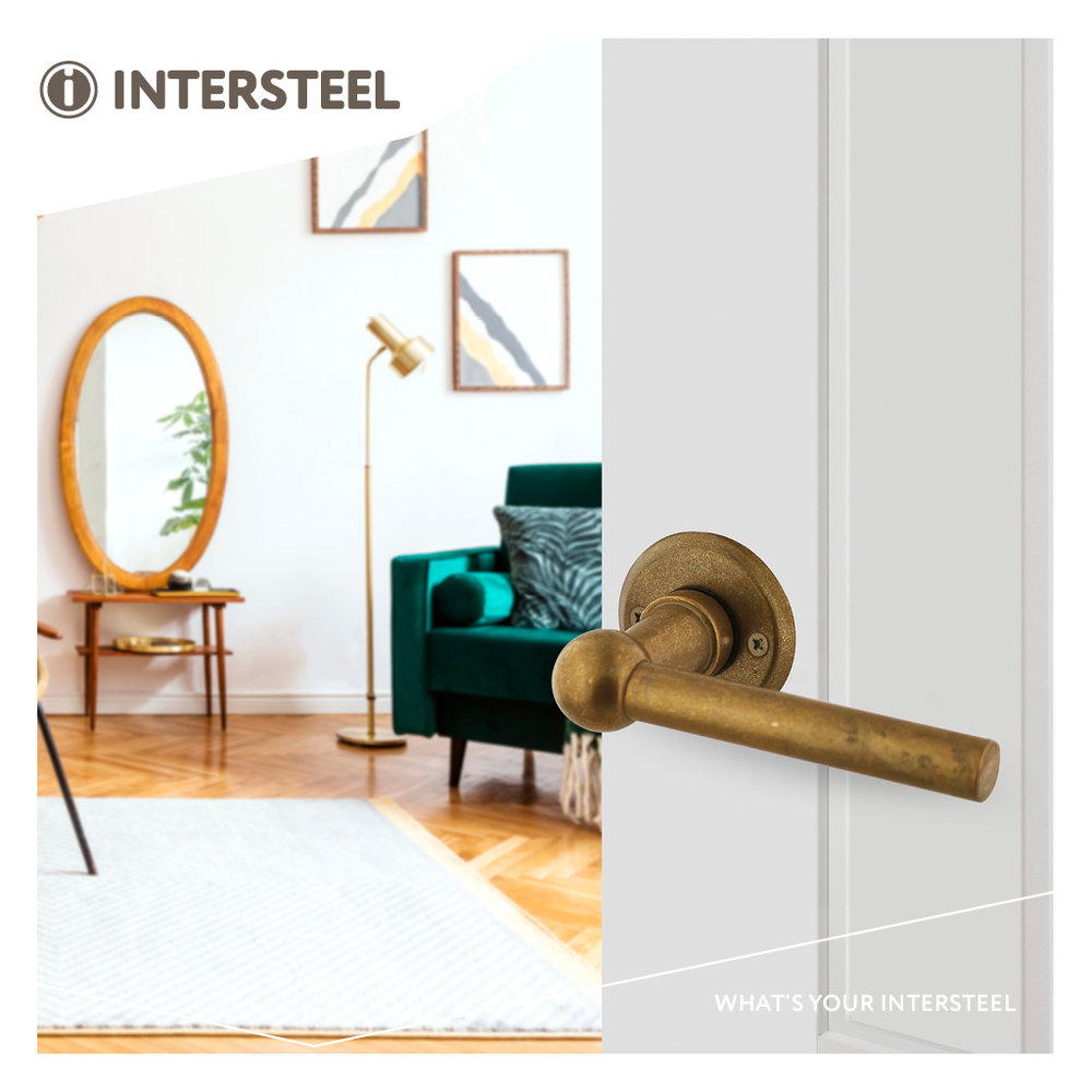 Intersteel Deurklink L/L Bol met ronde rozet 50x5mm messing getrommeld Intersteel Deurklink L/L Bol met ronde rozet 50x5mm messing getrommeld