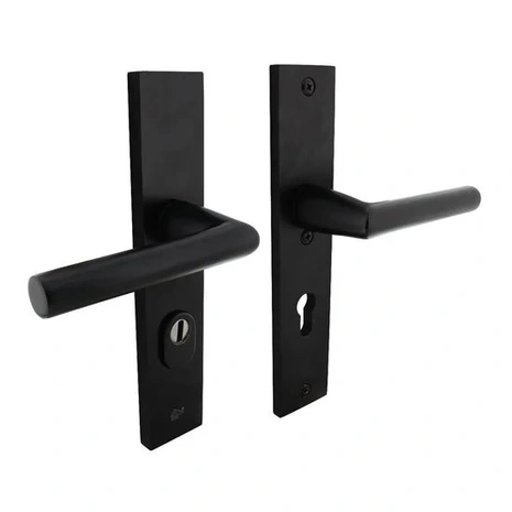 Intersteel Intersteel Veiligheidsbeslag SKG3 mat zwart PC72mm kerntrekbeveiliging | De Oude Deurklink klassiek buitendeurbeslag Intersteel Intersteel Veiligheidsbeslag SKG3 mat zwart PC72mm kerntrekbeveiliging | De Oude Deurklink klassiek buitendeurbeslag
