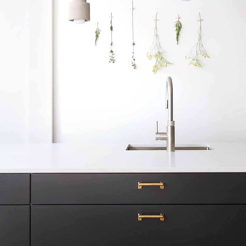 Intersteel Meubelgreep 107mm messing getrommeld