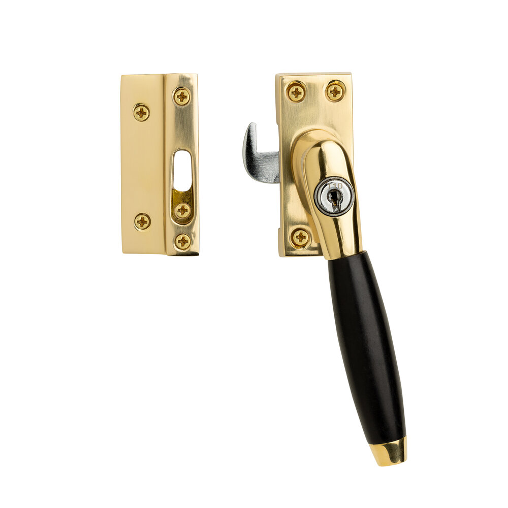De Oude Deurklink Klassieke raamsluiting met slot, rechts, messing gelakt De Oude Deurklink Klassieke raamsluiting met slot, rechts, messing gelakt