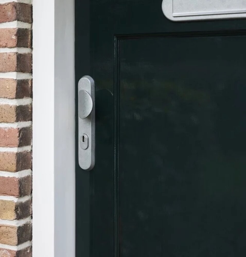 Intersteel Intersteel Tochtwering brievenbus ovaal messing getrommeld | De Oude Deurklink