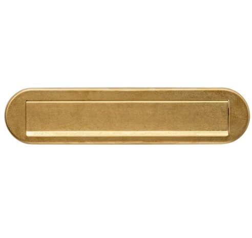 Intersteel Intersteel Brievenbus voordeur ovaal met klep en regenrand PVD messing getrommeld | De Oude Deurklink Intersteel Intersteel Brievenbus voordeur ovaal met klep en regenrand PVD messing getrommeld | De Oude Deurklink