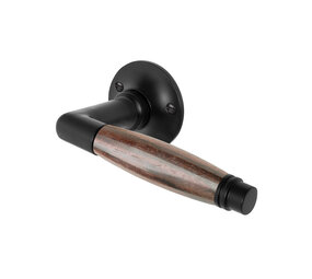 De Oude Deurklink Deurklink Retro palissander geveerd met rond rozet in mat zwart De Oude Deurklink Deurklink Retro palissander geveerd met rond rozet in mat zwart