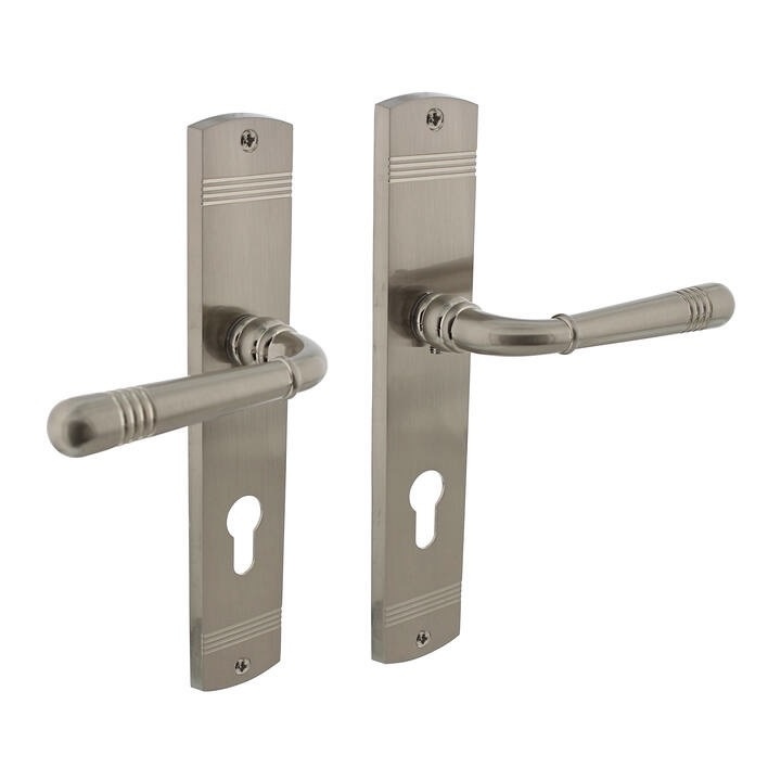 Intersteel Deurklink Helena op schild profielcilindergat 72mm nikkel mat