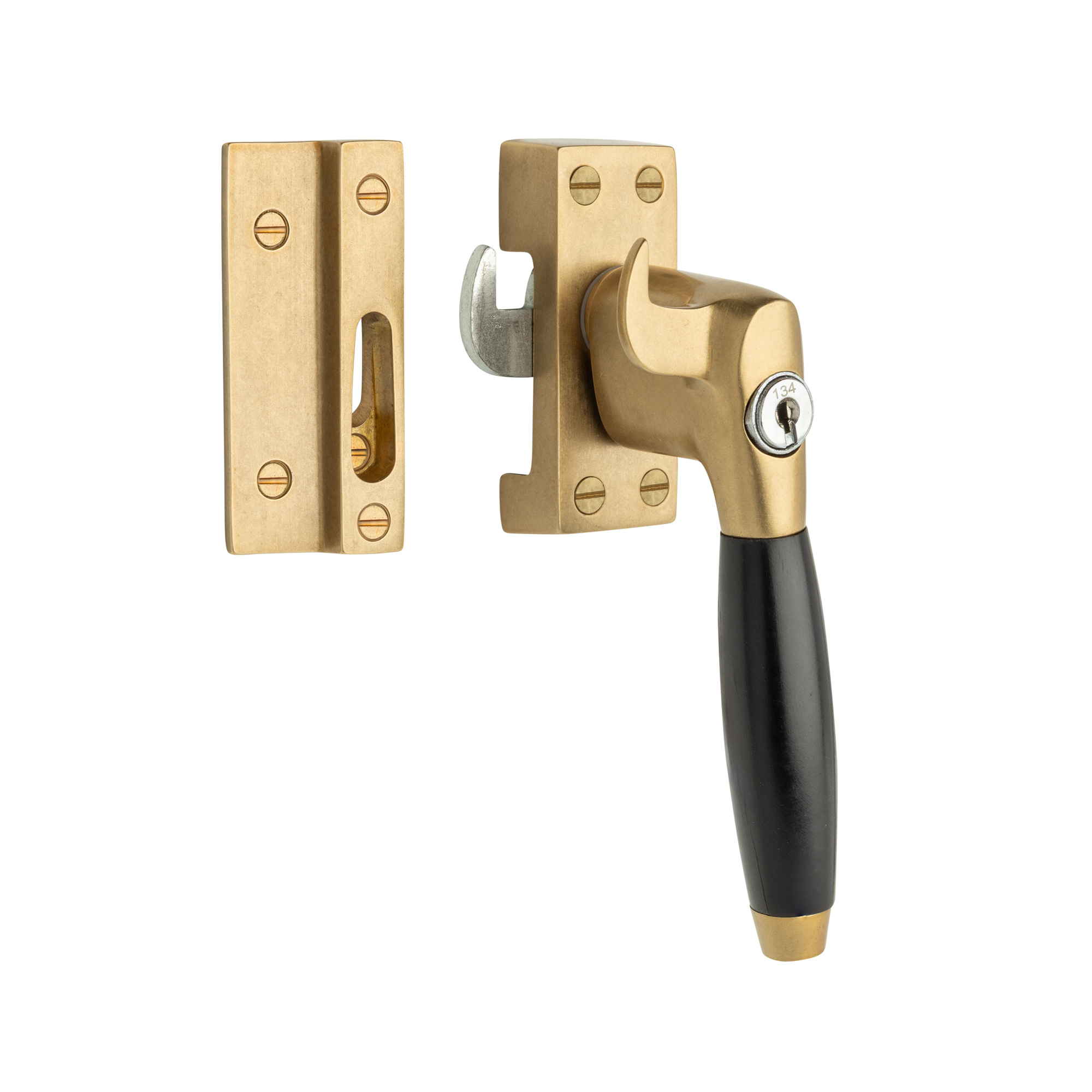 De Oude Deurklink Raamsluiting met slot en ventilatiestand rechts messing getrommeld