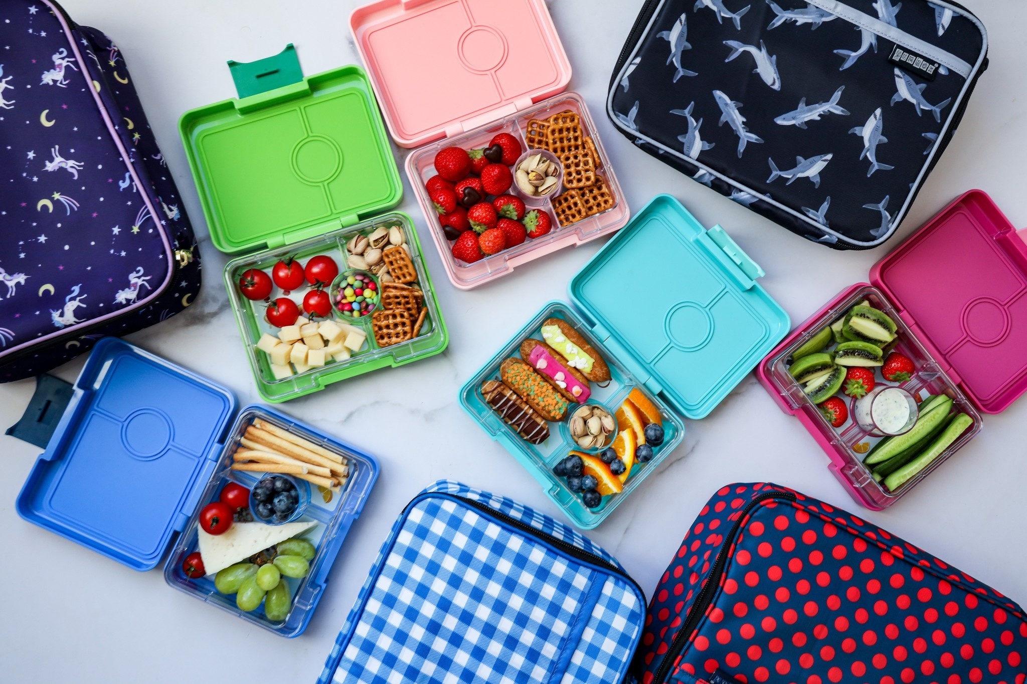 Yumbox Snack Sky Blue Rainbow