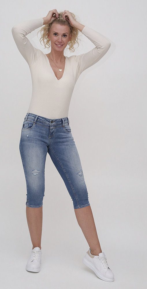 M.O.D. Denim M.O.D. Denim Capri Rea Chicargo Blue M.O.D. Denim M.O.D. Denim Capri Rea Chicargo Blue