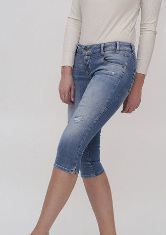 M.O.D. Denim M.O.D. Denim Capri Rea Chicargo Blue M.O.D. Denim M.O.D. Denim Capri Rea Chicargo Blue