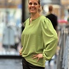 Blouse korte v hals Blouse korte v hals