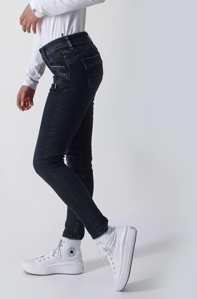 M.O.D. Denim Suzy skinny fit AU23-2012 M.O.D. Denim Suzy skinny fit AU23-2012