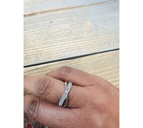 Moda Ring met steentjes