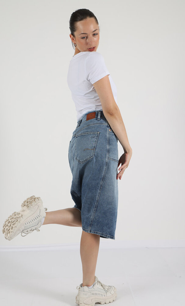 M.O.D. Denim Skirt split SP24-2101 Iris M.O.D. Denim Skirt split SP24-2101 Iris