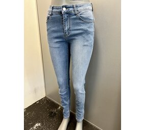 Lorrta Denim slim fit high waist 8113 Lorrta Denim slim fit high waist 8113