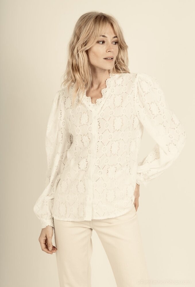 Jolio Co Blouse broderie v-hals 10020