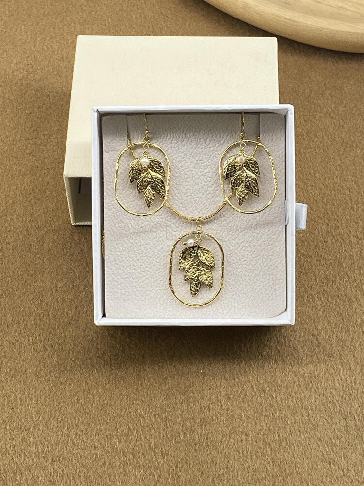 Missra Set ketting met oorbellen COBONEW124 Missra Set ketting met oorbellen COBONEW124