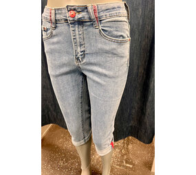 B.S. Jeans Capri Denim 5 pocket 6345 B.S. Jeans Capri Denim 5 pocket 6345