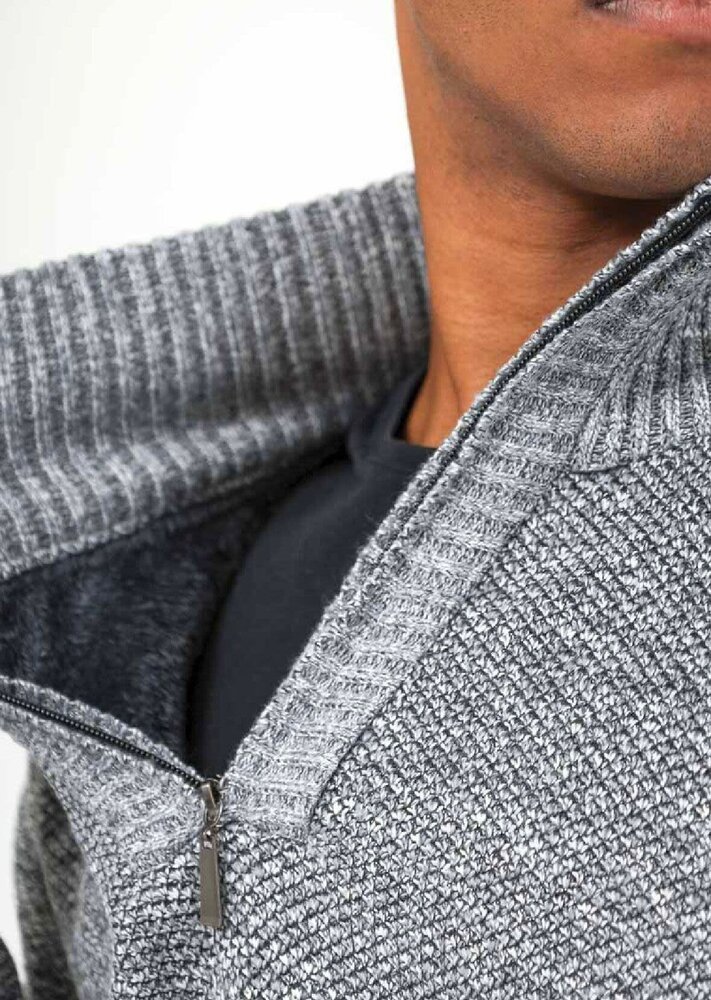 Dylan Trui gevoerd met zip 3313 Dylan Trui gevoerd met zip 3313