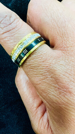 Claston Luxury Ring Timeless Gemstones 2201-07