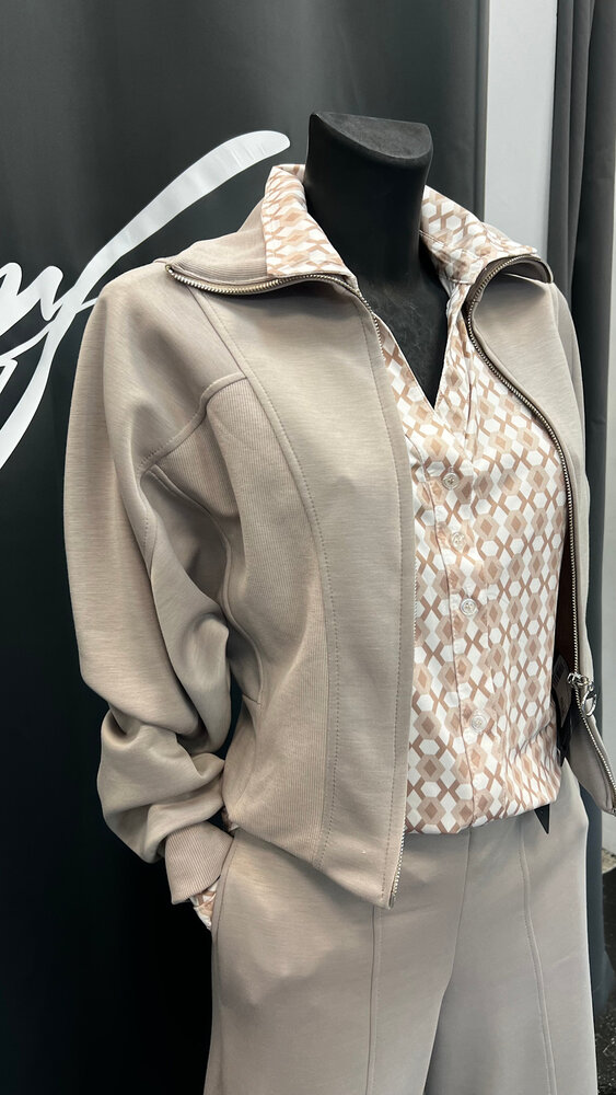 Iz Naiz Jasje zipper 20300 Iz Naiz Jasje zipper 20300