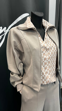 Iz Naiz Jasje zipper 20300 Iz Naiz Jasje zipper 20300