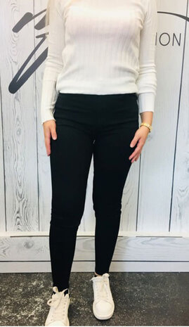 Broek Skinny fit met stretch 818 Broek Skinny fit met stretch 818