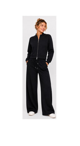 Vestje  ritssluiting met broek 60038
