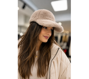 Cap fluffy 946
