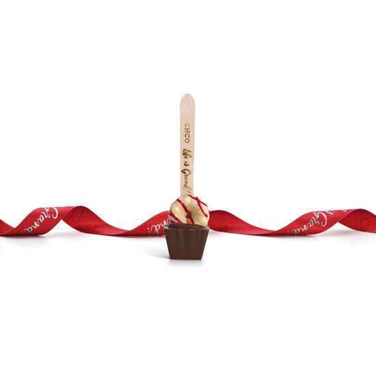 MILK hotchocspoon milk with white wreath