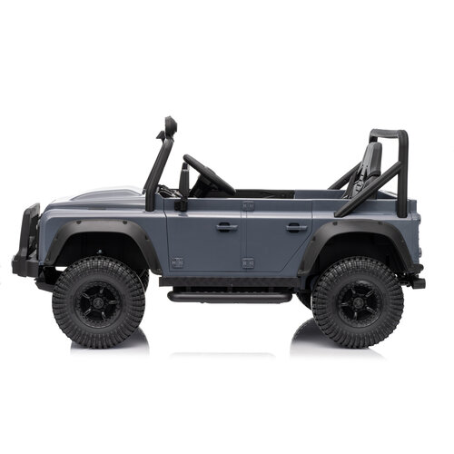Voiture electrique enfànt Land Rover Land Rover Defender 110 SVX Vintage 12V voiture pour enfant Gris Voiture electrique enfànt Land Rover Land Rover Defender 110 SVX Vintage 12V voiture pour enfant Gris