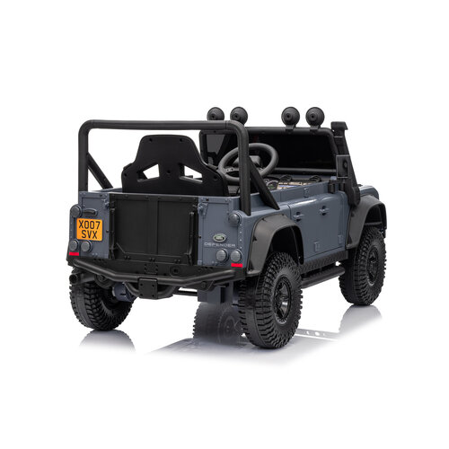 Voiture electrique enfànt Land Rover Land Rover Defender 110 SVX Vintage 12V voiture pour enfant Gris Voiture electrique enfànt Land Rover Land Rover Defender 110 SVX Vintage 12V voiture pour enfant Gris