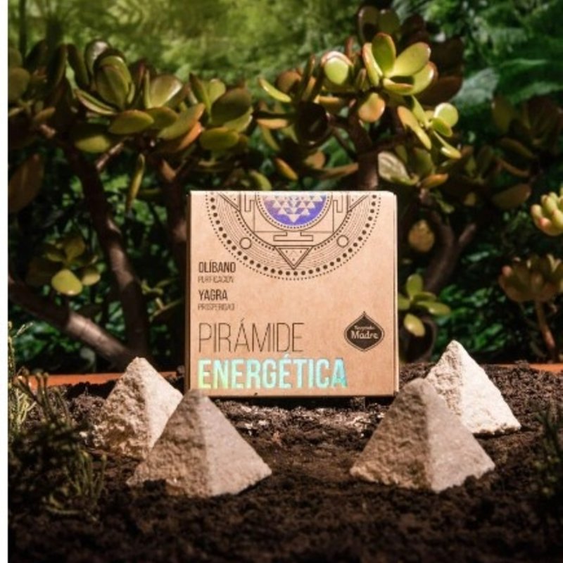 Sagrada Madre Incense Pyramide Énergétique | Yagra en Olibanum (4 pcs)