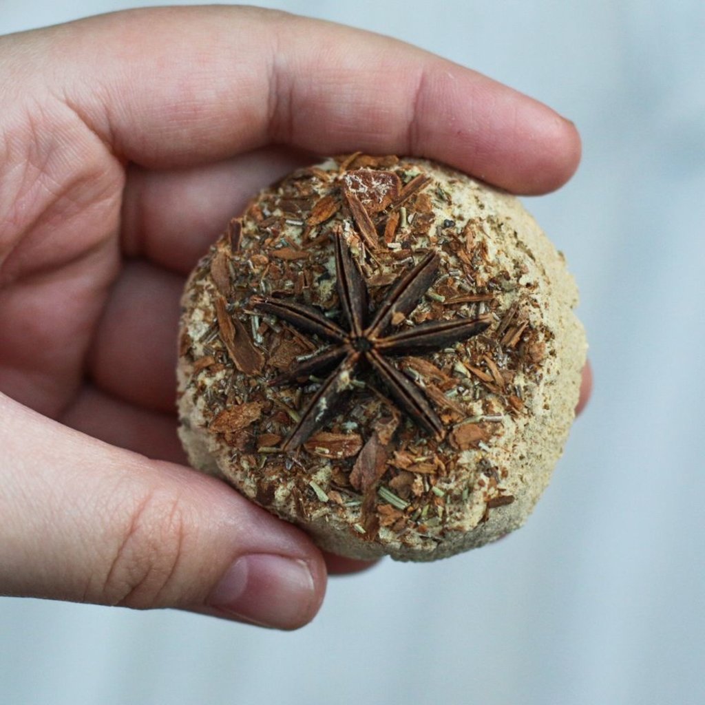Sagrada Madre Incense Carbon Disk | Anise and Cinnamon (4 pcs)