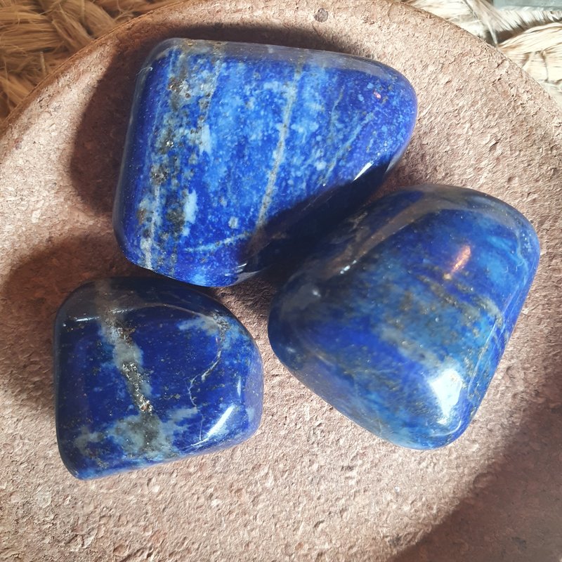 Terra Vita Lapis Lazuli Tumble Stone