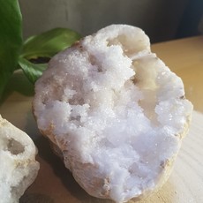 Terra Vita Bergkristal Geode Paar (9-12 cm)