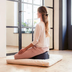 LOTUSCRAFTS Meditation Cushion Lotus (H: 15cm) (Aubergine)