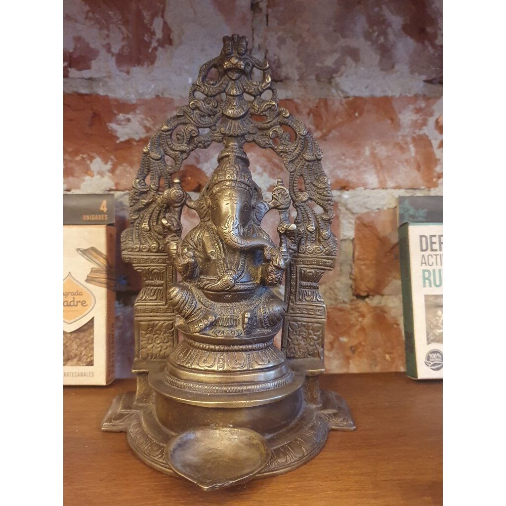 Terra Vita Ganesha Oil Lamp (22cm)