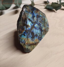 Terra Vita Labradoriet Half Gepolijst  (8cm)