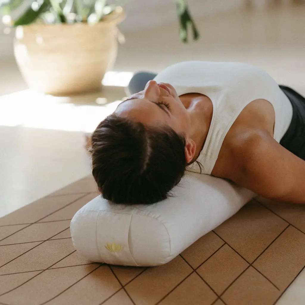 LOTUSCRAFTS Yoga Bolster RESTORATIVE S (Light Taupe)